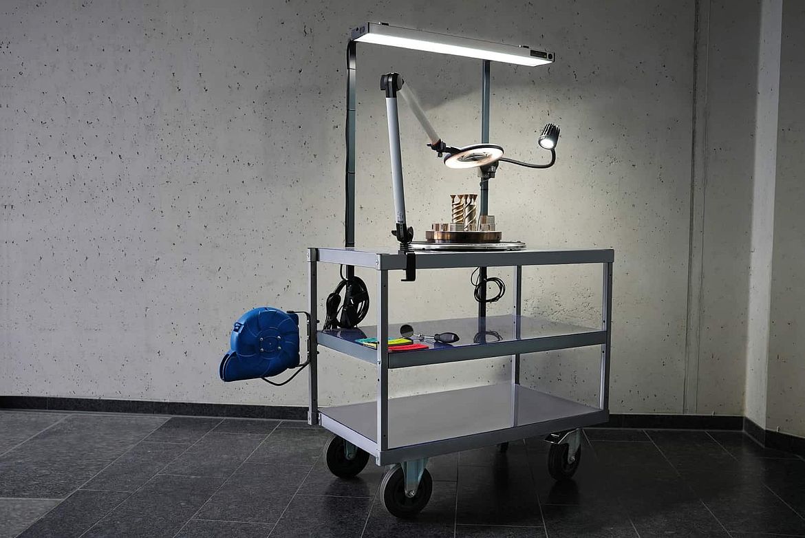 Sichtprueferwagen von toolcraft | Visual inspection trolley by toolcraft