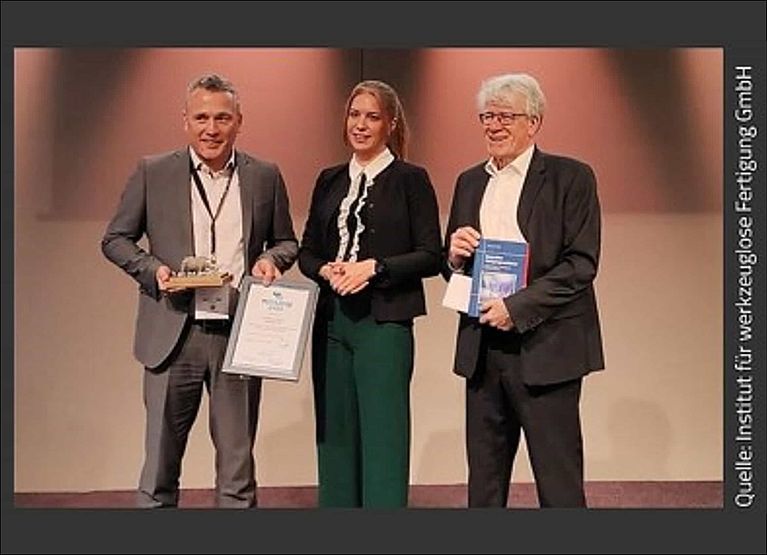Christoph Hauck erhält den Big Five Awards Additive Fertigung | Christoph Hauck receives the Big Five Award for Additive Manufacturing