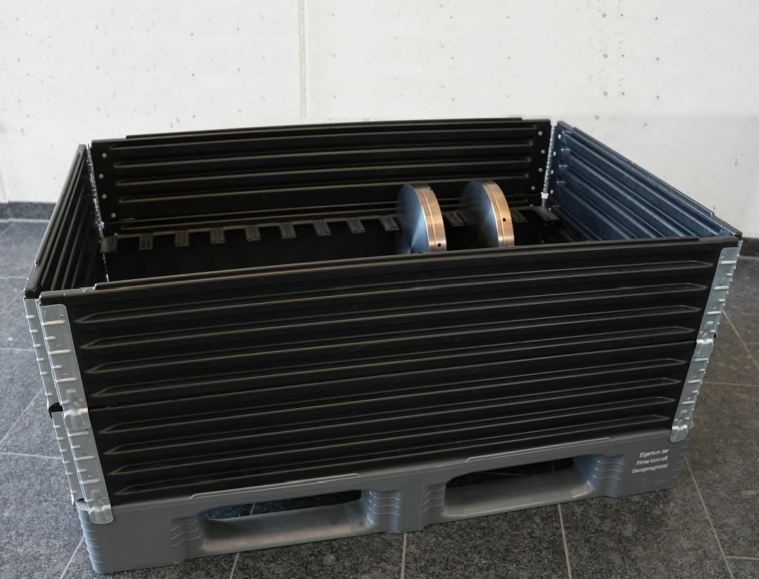 Bauplattentransportgestell mit Bauplatten und Rahmen | Build plate rack with buildi plates and frame
